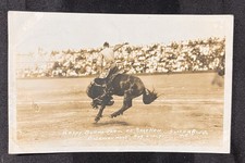 FELIZ BURMEISTER EN SALVIA GALLINA BOZEMAN MONTANA RODEO RPPC FOTO POSTAL