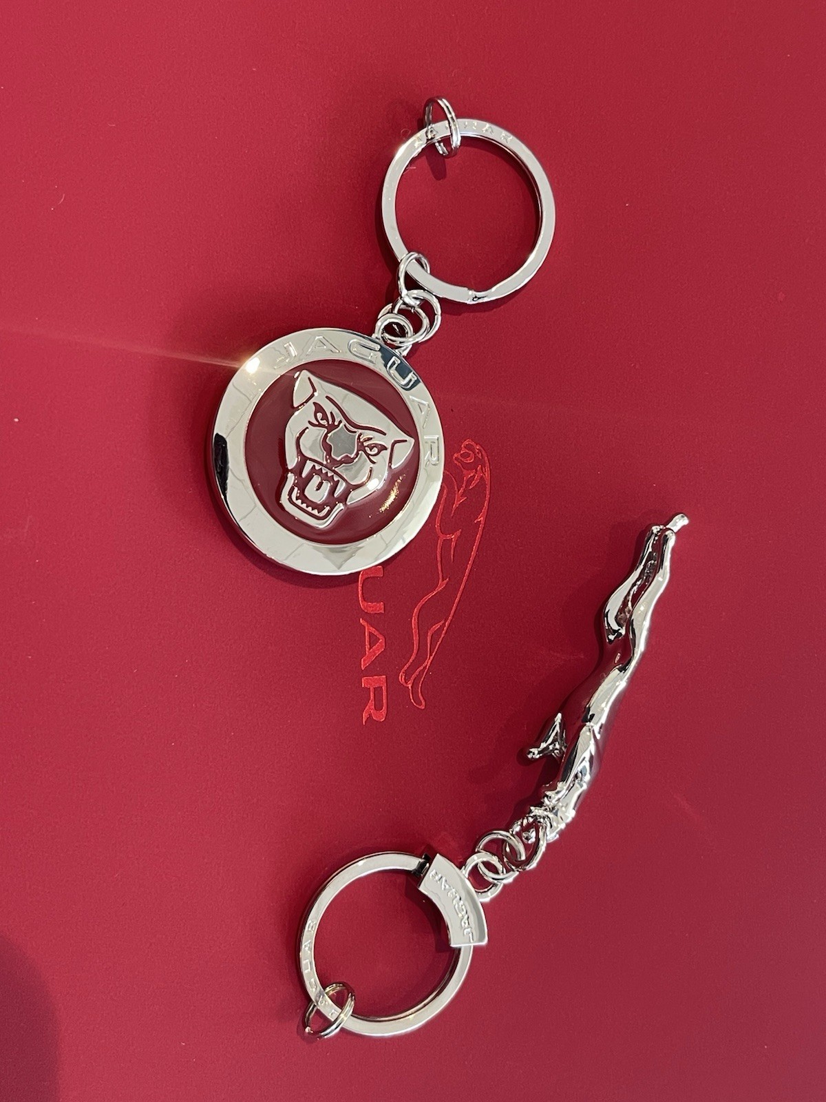 Jaguar Factory Leaper And Growler Keychain Set with Gift Box