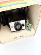 POLAROID MINUTE MAKER LAND CAMERA WITH FLASH CUBE, MANUALS & PARTIAL BOX