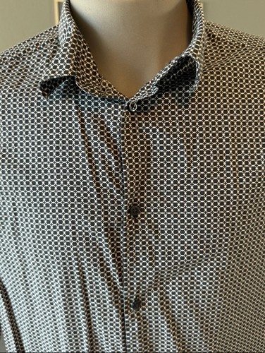 Camisa de vestir a cuadros para hombre H&M talla XLarge informal con botones negra blanca elástica - Imagen 2 de 9