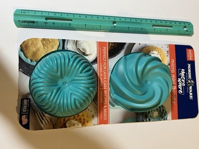Nordic Ware Micro Mini Bundts For Microwave Use For Lava Cakes, Etc. NWT
