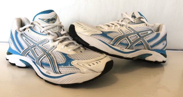 asics igs running shoes