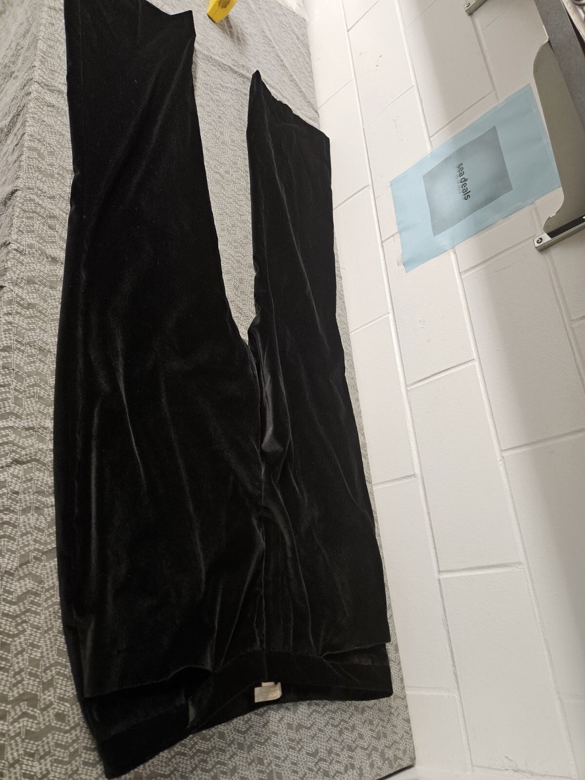 Picture 2 of 10