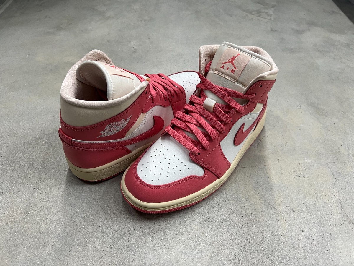 シューズ(女性用) Nike Women's Air Jordan 1 Mid Women's Jordan Air Jordan 1 Mid – Sneakerology