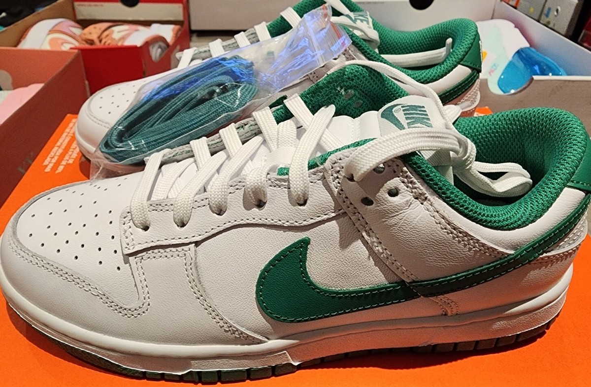 W NIKE DUNK LOW グリーン/ホワイト Nike Dunk Low | Foot Locker