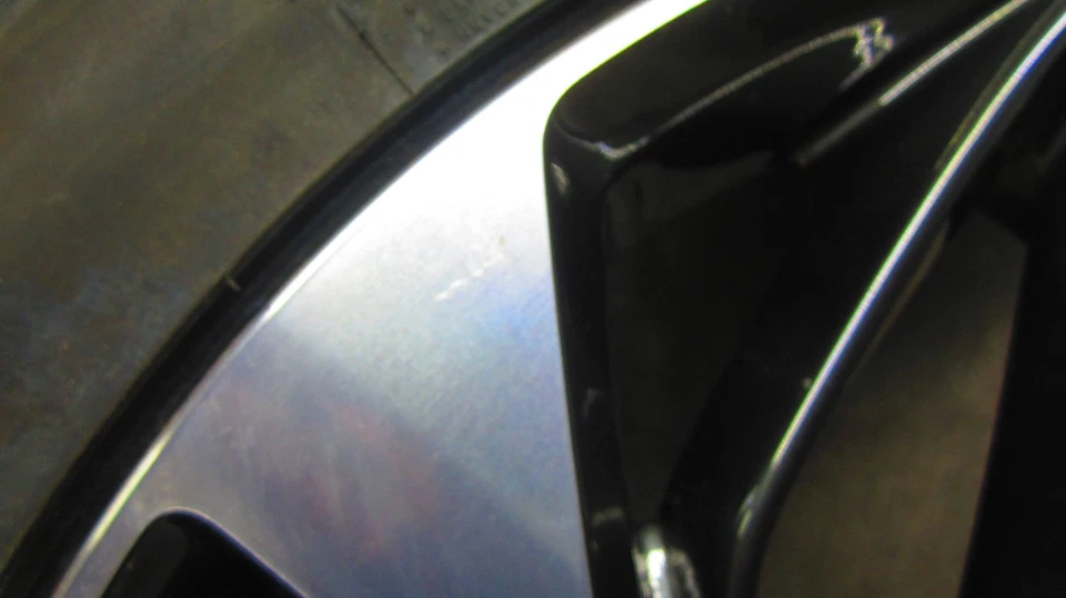 Hyundai Tucson Alufelge Ronal 7,5 x 19 H2 ET 53 Allwetter 225/45 19 52910-D7420 - Bild 4 von 4