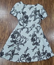 Vince Camuto Grey/Black Floral Fit And Flare Sz 10 Cap Sleeve