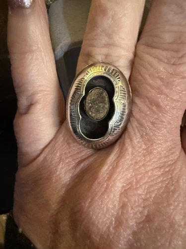 Vintage Sterling Silver Native American Zuni Ring Size 7 1 4
