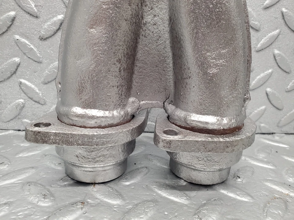 ⚙20397⚙ Разъем выхлопной трубы купе Mercedes-Benz W114 280CE - Изображение 4 из 4