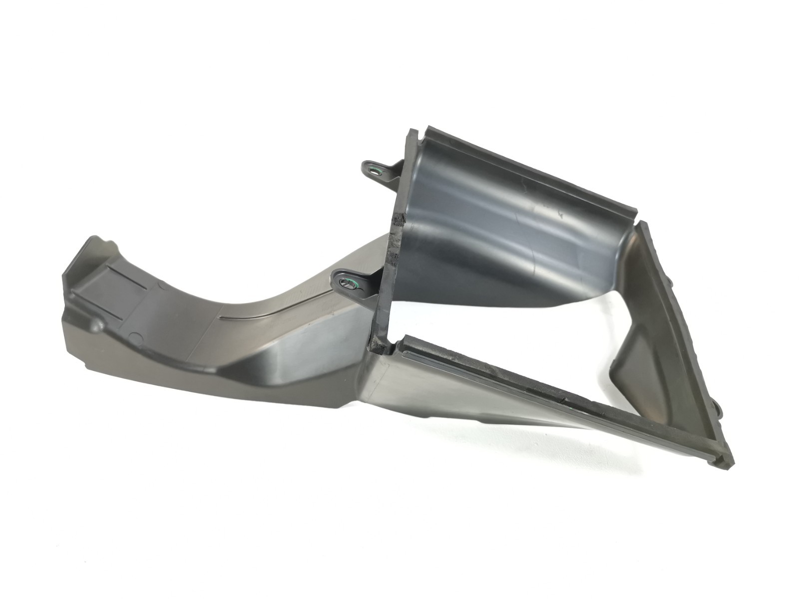 Maserati Ghibli S 3.0L AWD 2018 Front Right Intercooler Air Duct Cover Shroud