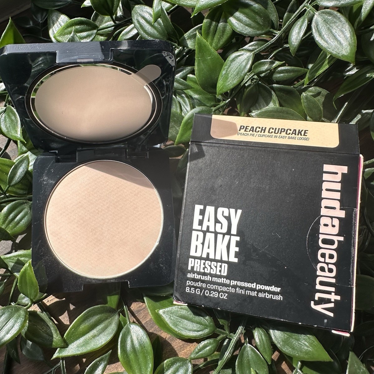 フェイスパウダー Huda Beauty Easy Bake Pressed Powder HUDA BEAUTY Easy Bake Pressed Powder Airbrush Matte - Peach