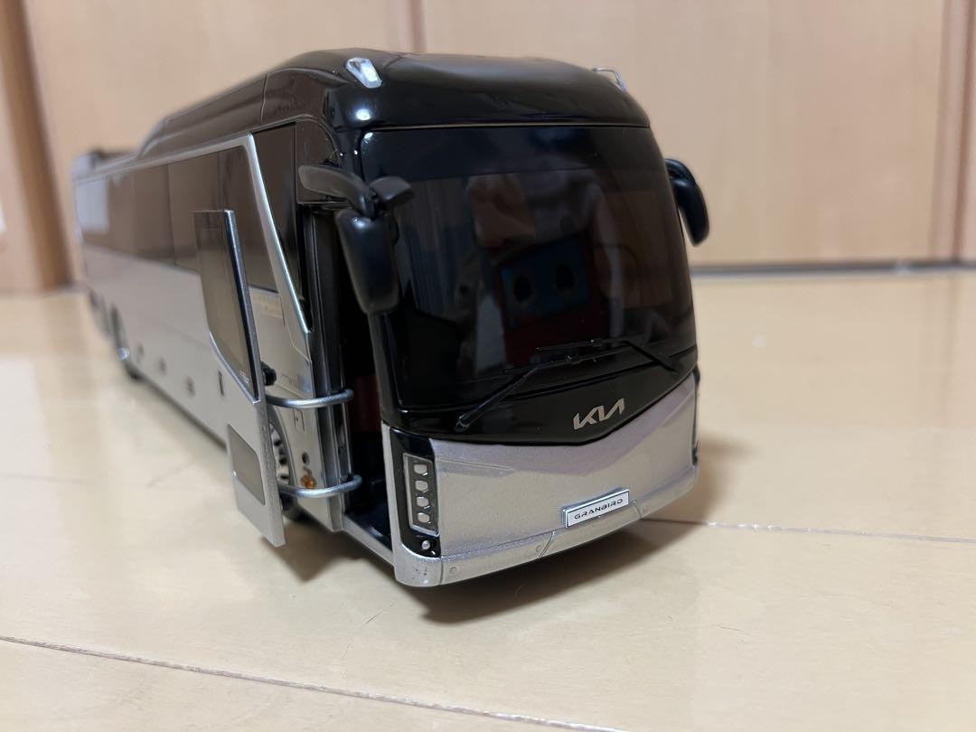 KIA 観光バス 1/32スケール Kia Tourist Bus 1/32 Scale | eBay