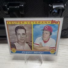 Topps 1983 Super Veteran Johnny Bench #61 Cincinnati Reds Baseball Card