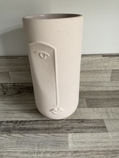 H & M HOMEWARE LARGE BEIGE STONEWARE FACE ACCENT VASE DISCONTINUED USED
