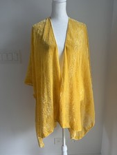 Urban Outfitters Velvet Devoré Gold Dust Bohemian FloralPattern Kimono