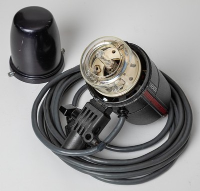 Norman LH2400 WS strobe head, built in fan, great shape! Incl ring &reflectors