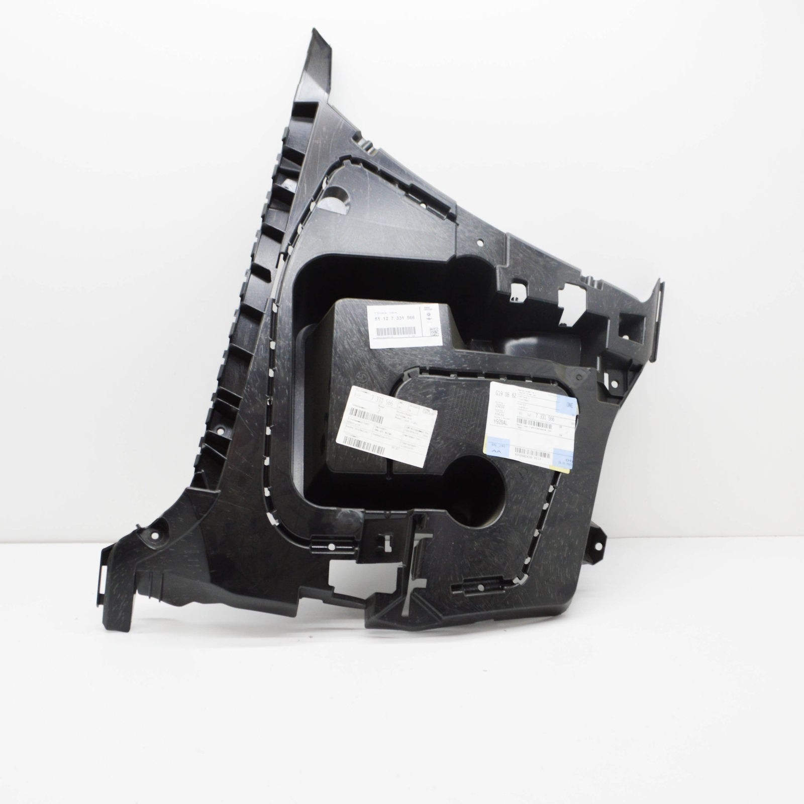 BMW 部品 NEW BMW 5 GRAN TURISMO F07 REAR RIGHT BUMPER BRACKET 51127331566