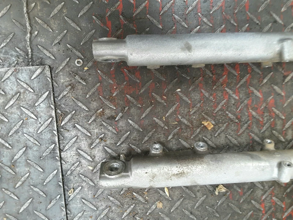 80-84 1980 Kawasaki LTD440 OEM horquillas delanteras suspensión triple vástago de dirección  Foto 2 de 4