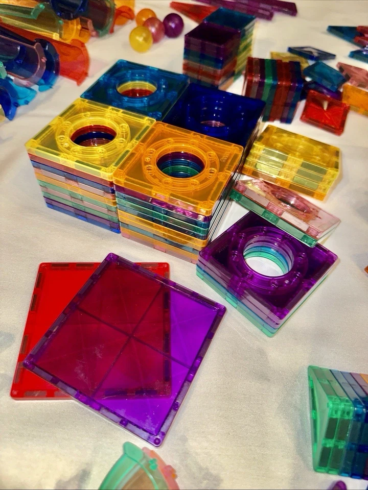 Picasso Tiles Lot 248 Pieces Magnet Tiles, Ramps & Chutes Stem Toy Mixed Lot - Image 2 of 4