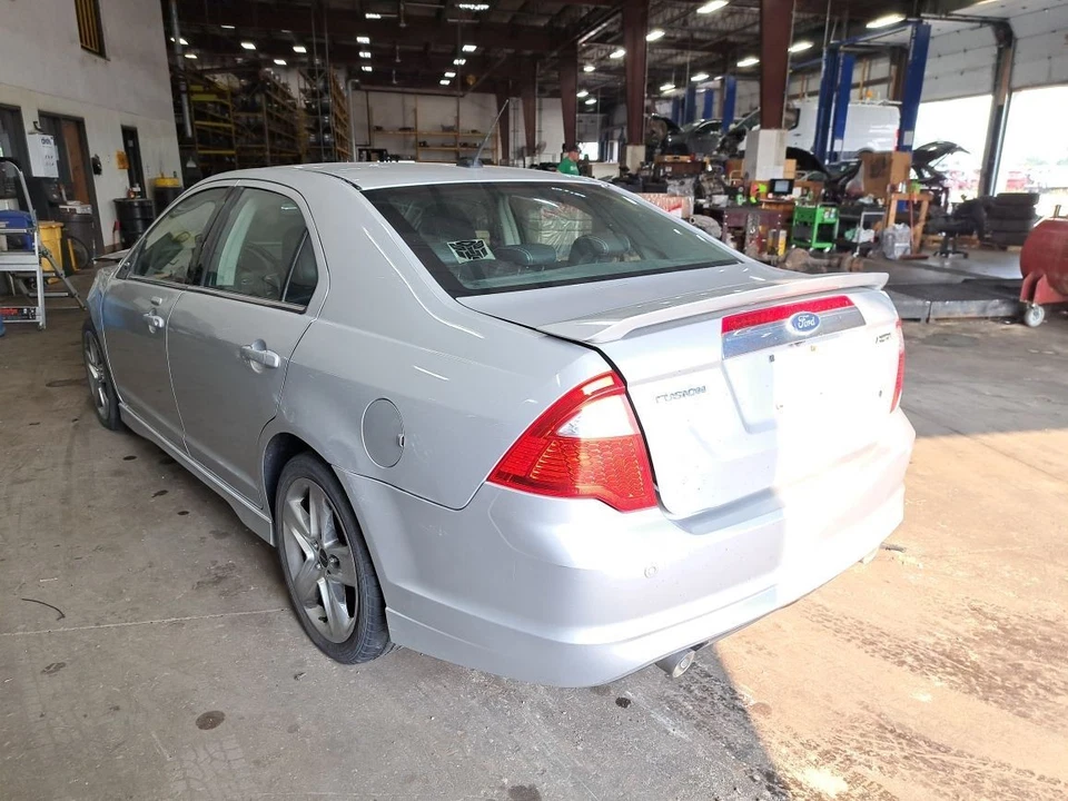 Husillo/nudillo delantero lado conductor izquierdo Fusion Sku #4201781 2010 Foto 3 de 4