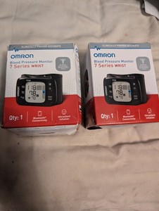 2 OMRON 7 SERIES BLOOD PRESSURE MONITORS NEW
