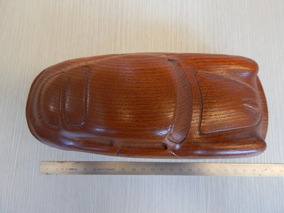 modello in legno scala 1:18 circa Porsche 356 B realizzata a mano e firmata - Immagine 4 di 4