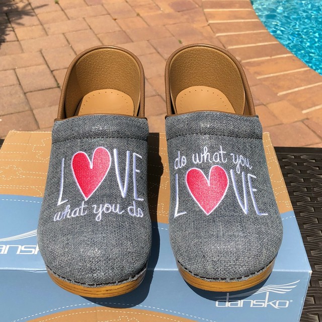 dansko clogs with stars