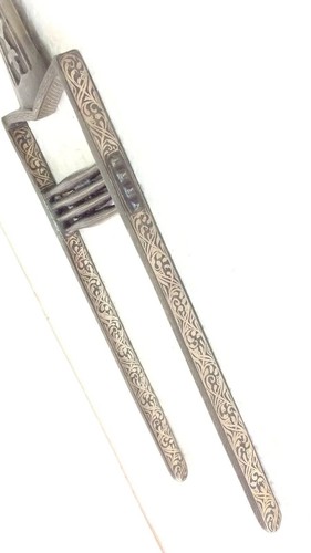 Vintage 18th Century Bundi State Faulad steel tiger knife dagger Rajput katar - Imagen 4 de 9