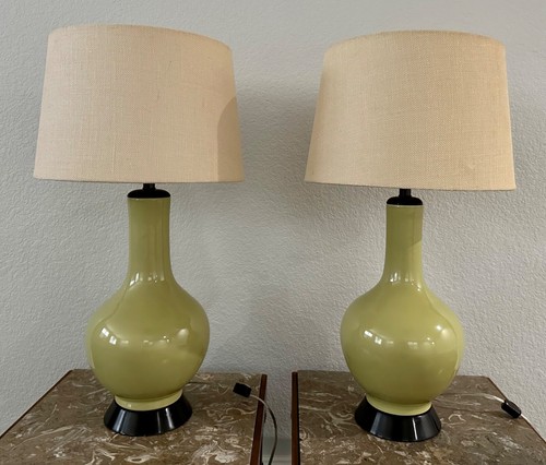 Pair of MCM Designer Richard Lindley Melrose Place Celadon Porcelain Table Lamps - Picture 2 of 20