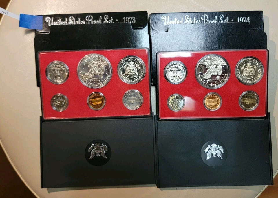 Lot 1973,1974 U S Proof Set With Govt Cardboard Holder - Image 2 of 2