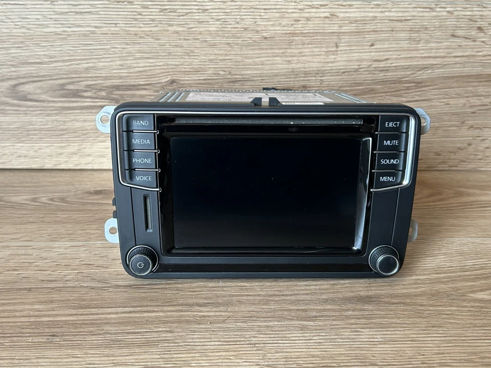 VOLKSWAGEN PASSAT JETTA CC TIGUAN CD PLAYER RADIO DISPLAY SCREEN OEM 2016_2019 - Image 2 of 4