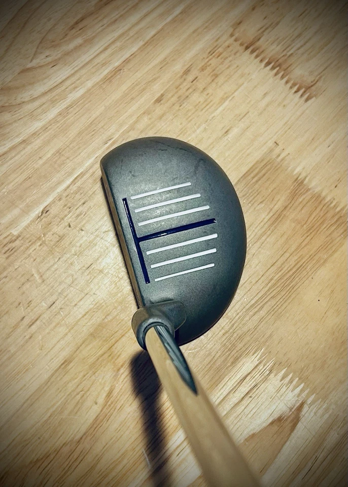 Putter de mazo para mujer Lady Dunlop modelo 250 diestro 33" serie Pro eje de acero ¡Bonito! Foto 3 de 4