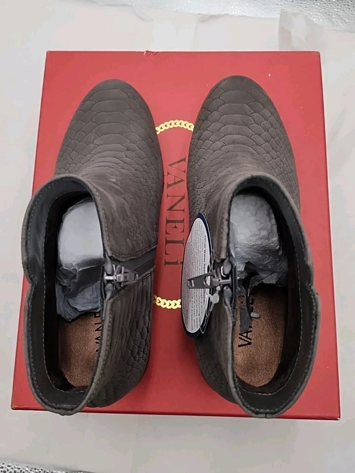 Botas Vaneli Udette Gris Para Mujer Talla US 7.5N (J2-B4) Foto 2 de 4