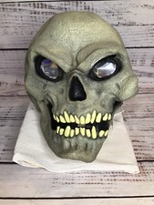 1995 The Paper Magic Group Skeleton Holographic Eyes Adult Halloween Mask Scary