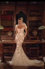 Berta Privee Fit And Flare Wedding Dress. Style 24-P05. STUNNING DRESS, Size 42!