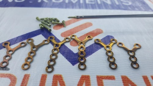 1.5mm Y Maxillo-Facial Plates & Cross head screw Titanium grade 5 (51 Pcs - Picture 9 of 10