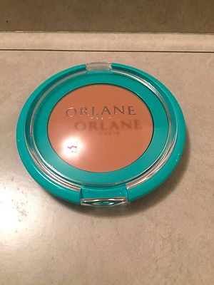 Orlane Paris Normalane Shine Control Pressed Powder in LIGHT
