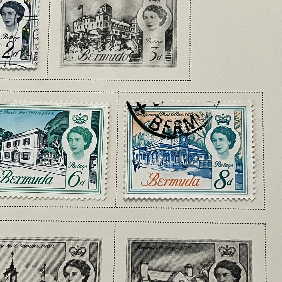 BERMUDA ARCHITECTURE STAMPS SHORT SET ON ALBUM PAGE QUEEN ELIZABETH II - Image 3 of 4