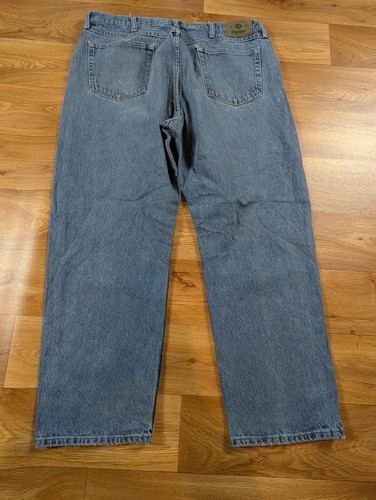 Wrangler Jeans Men's 40 X 30 Blue Denim Cotton Relaxed Straight Leg Zip Fly 0139 - Picture 7 of 13