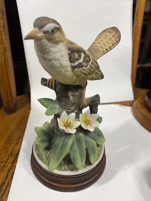 Angeline Original Japan CAROLINA WREN Porcelain Bird Figurine 