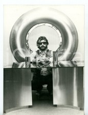 1965 ca LONDON DESIGN Ringo STARR among the furnishings designed with Robin CRUKSHANK