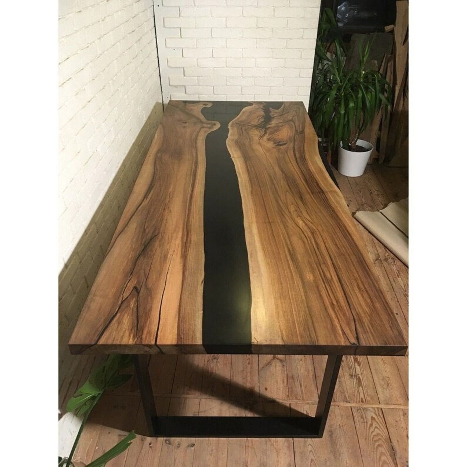 Picture 1 of 4