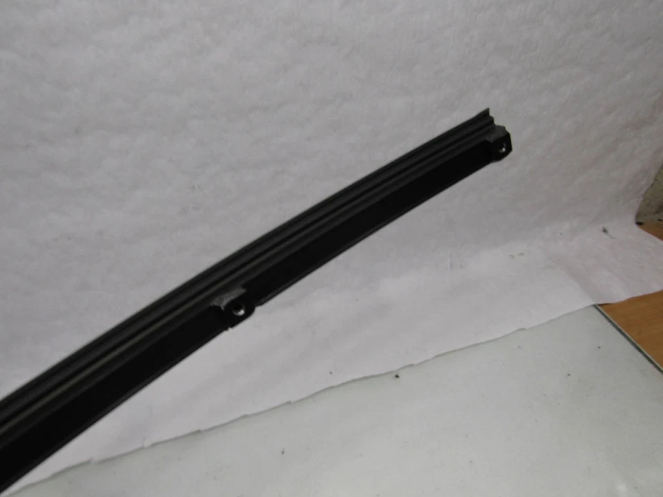 Lexus Soarer Toyota SC300 SC400 RH ventana derecha cristal carril corredor guía largo Foto 3 de 4