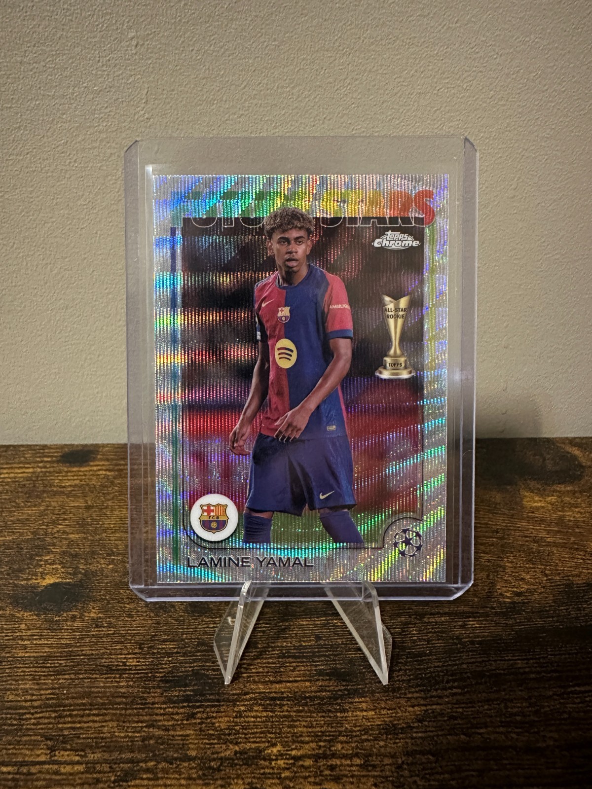 2024 Topps Chrome UCC Lamine Yamal #27 Future Stars Wave Refractor