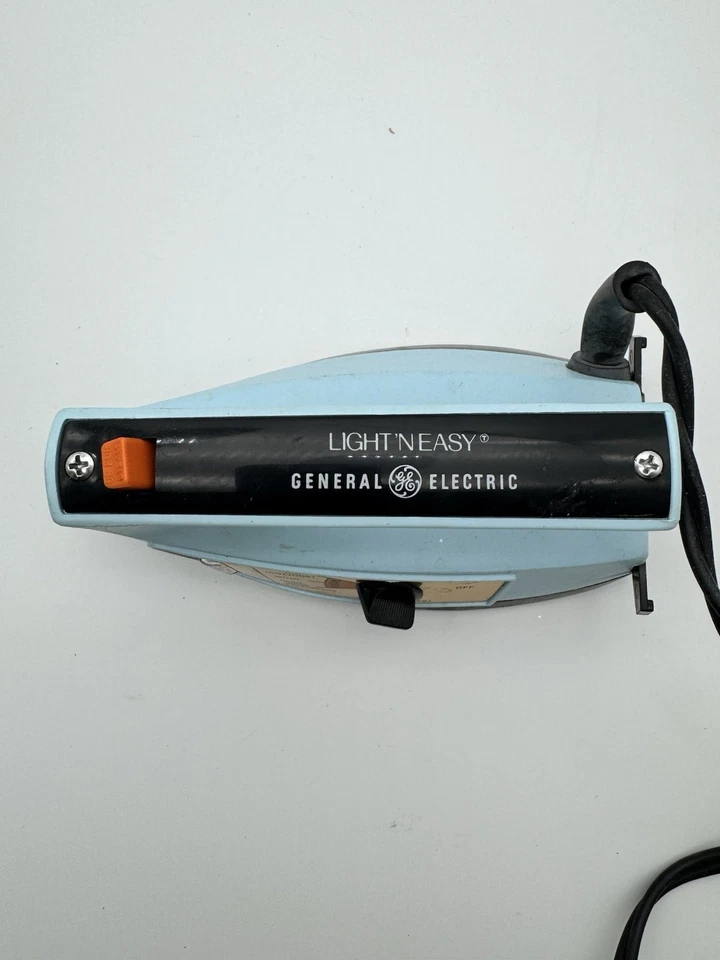 复古 MCM GE 通用电灯 N 容易蒸汽干铁粉蓝色未经测试 — 第 3/4 张图片