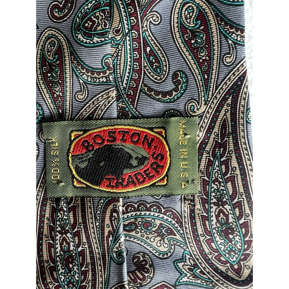 Corbata 100 % seda Boston Traders borgoña y gris 58 pulgadas de largo cachemir Foto 2 de 4
