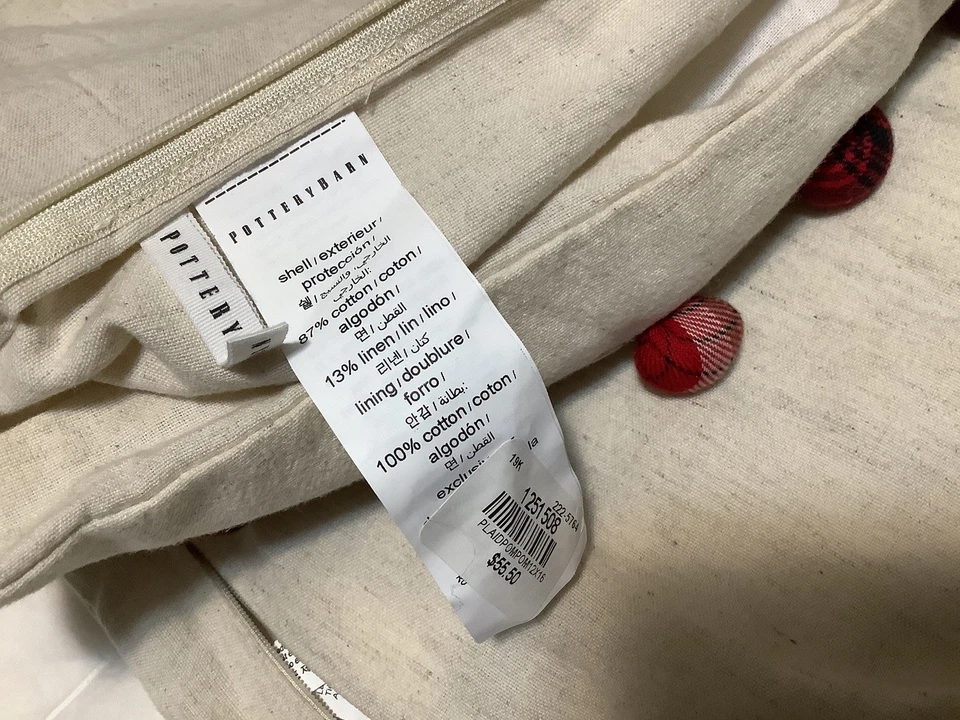 2 fundas de almohada lumbares Pottery Barn a cuadros Pom Pom tartán de Navidad 12x16" Foto 4 de 4