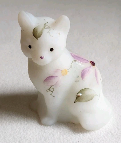 Fenton Glass Cat Dewdrops Figurine Opal Satin Crystals Hand Lainted M. Young