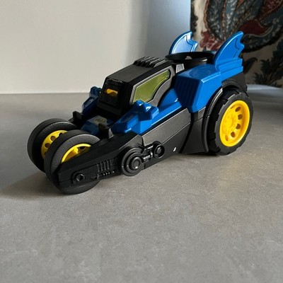 2012 Fisher Price Imaginext DC Super Heroes Batmobile Motorized 