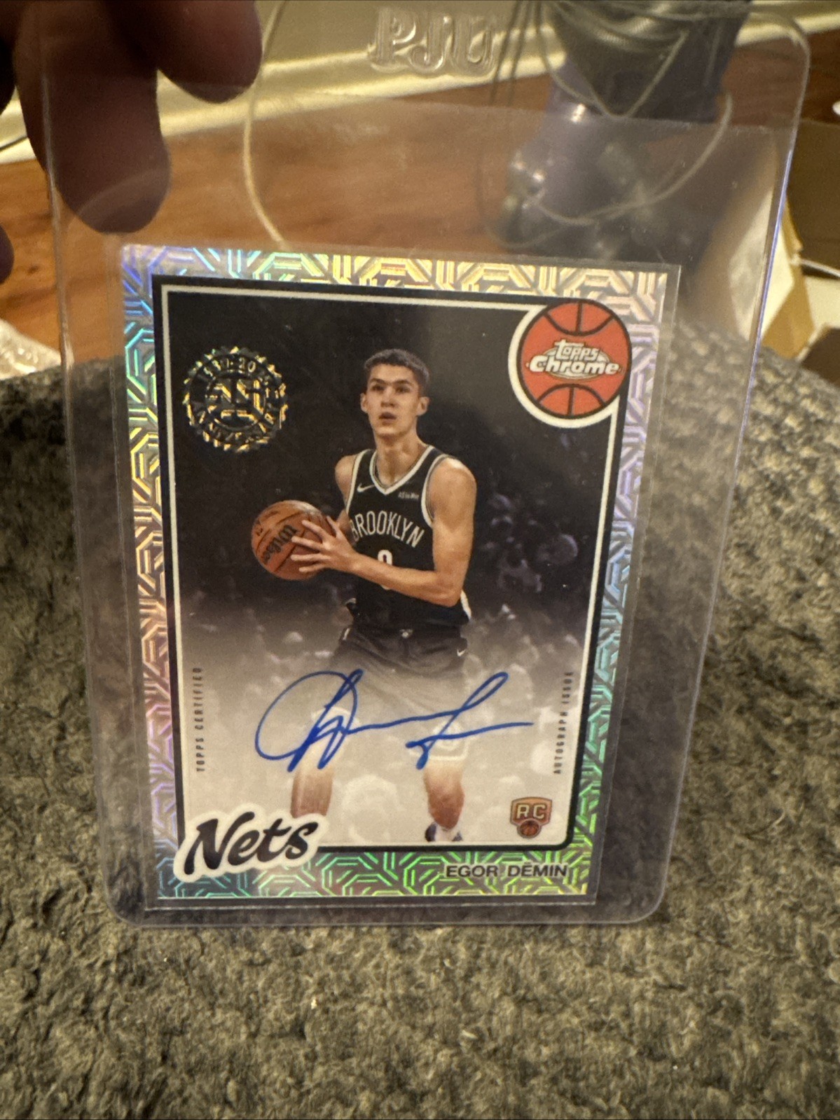 25-26 Topps Chrome 1980-2025 45 Anniversary Silver MoJo Egor Demin ON CARD auto